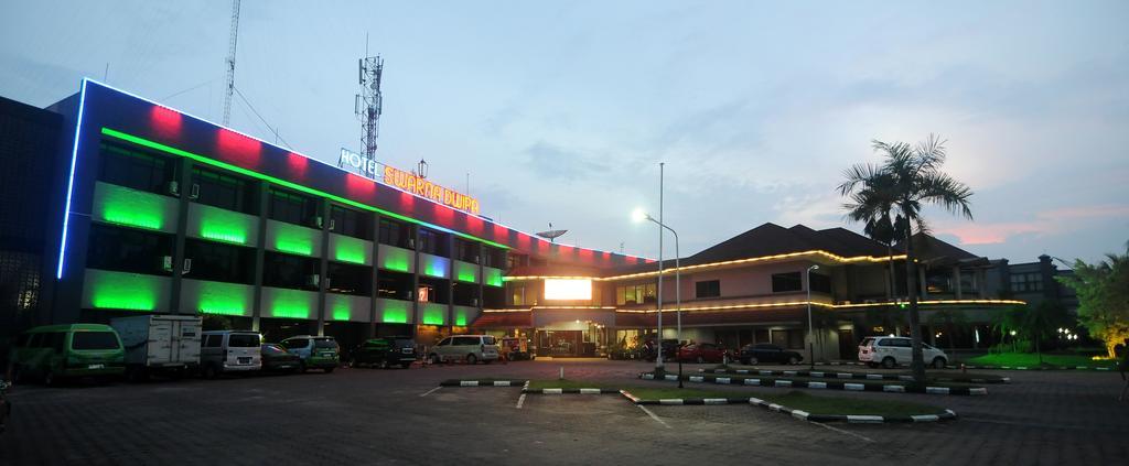 Hotel Swarna Dwipa Палембанг Экстерьер фото